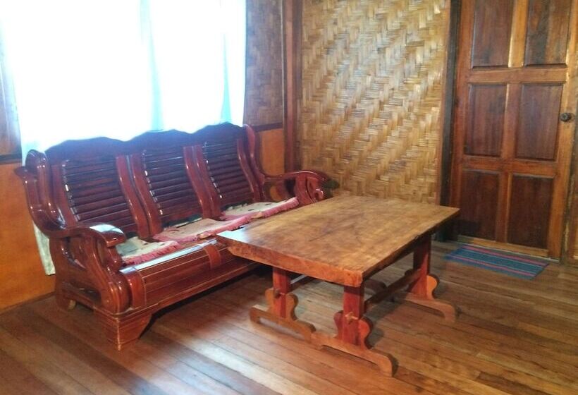 بنسيون Amandra Villa