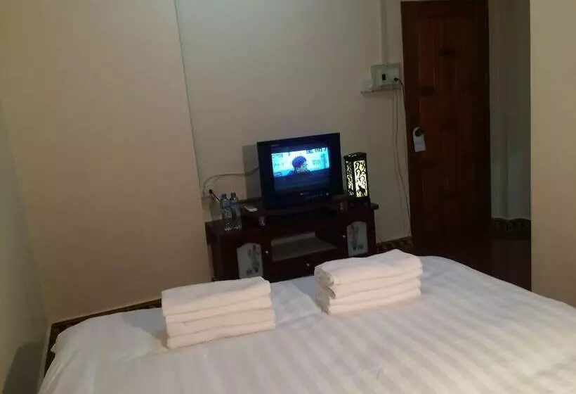 پانسیون Amandra Villa