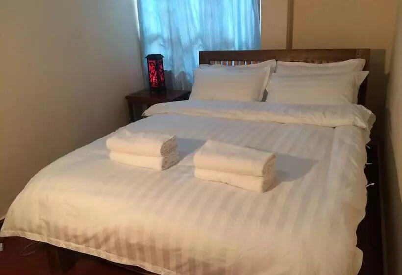 پانسیون Amandra Villa