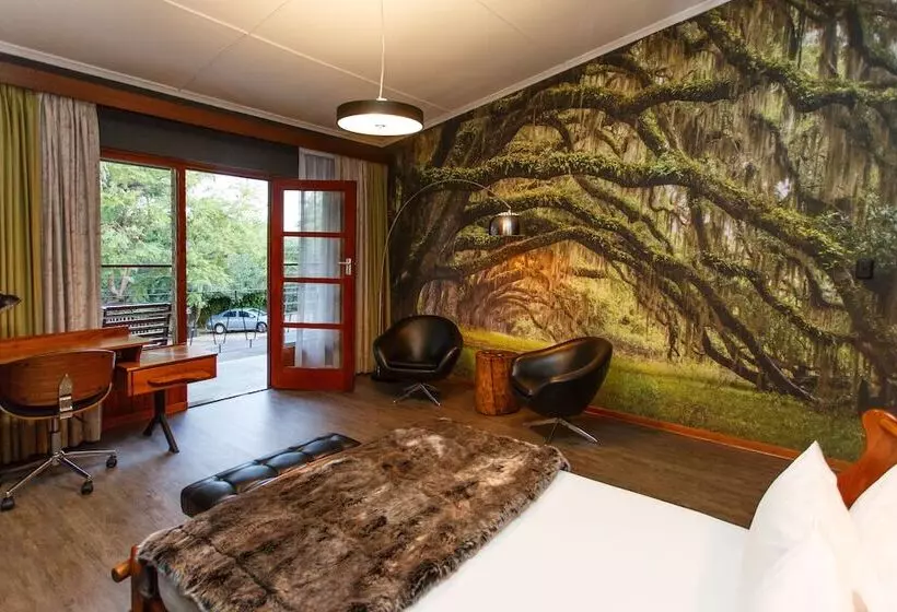 پانسیون Miles B&b Guest House