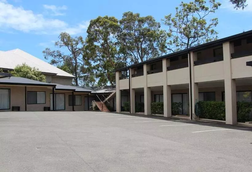 The Pioneer Way Motel