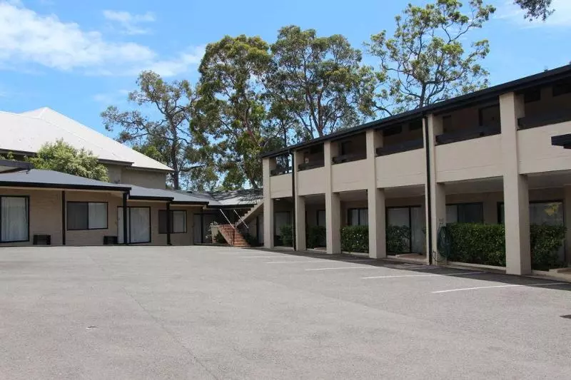 The Pioneer Way Motel