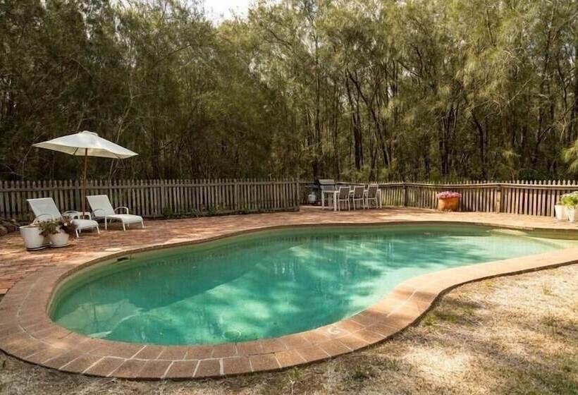 The Carriages Boutique Hotel and Vineyard