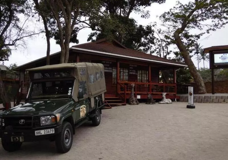 호스텔 Urban Glamping Tranquil International Backpacking Village