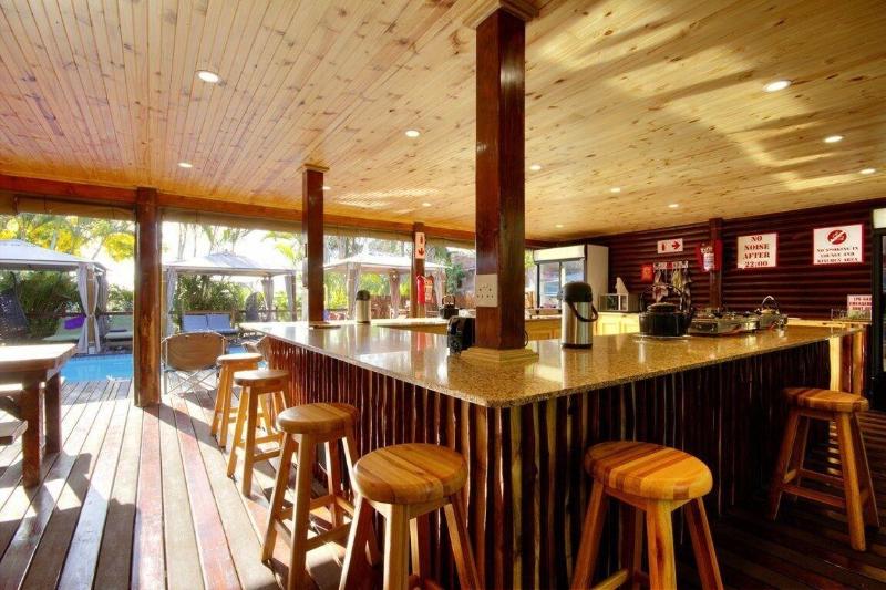 فندق صغير Urban Glamping Tranquil International Backpacking Village