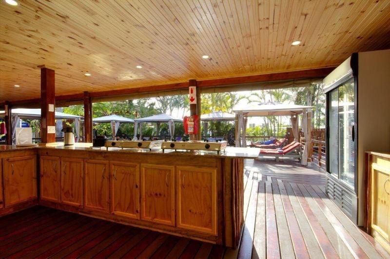 فندق صغير Urban Glamping Tranquil International Backpacking Village