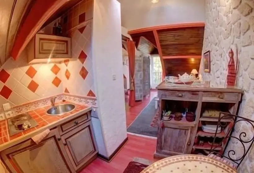 تختخواب و صبحانه Chambres D Hotes Manoir Des Quatre Saisons