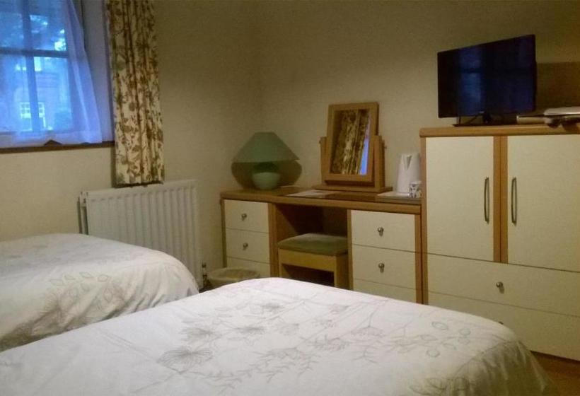 Bed and Breakfast March Cottage