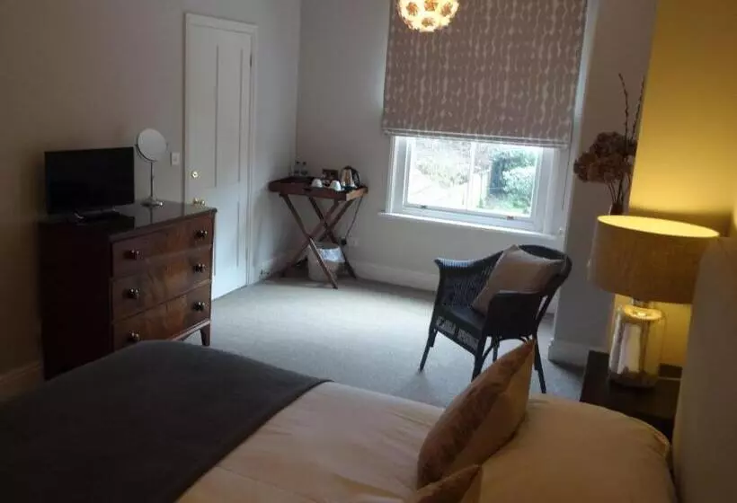 Bed & Breakfast Ogilvy House