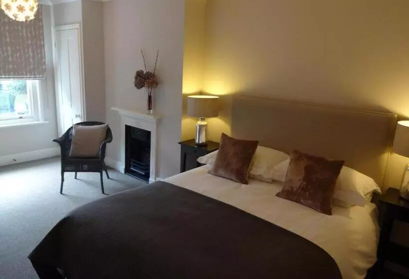 Bed & Breakfast Ogilvy House