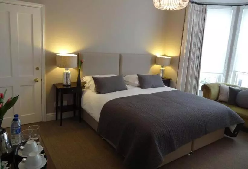 Bed & Breakfast Ogilvy House