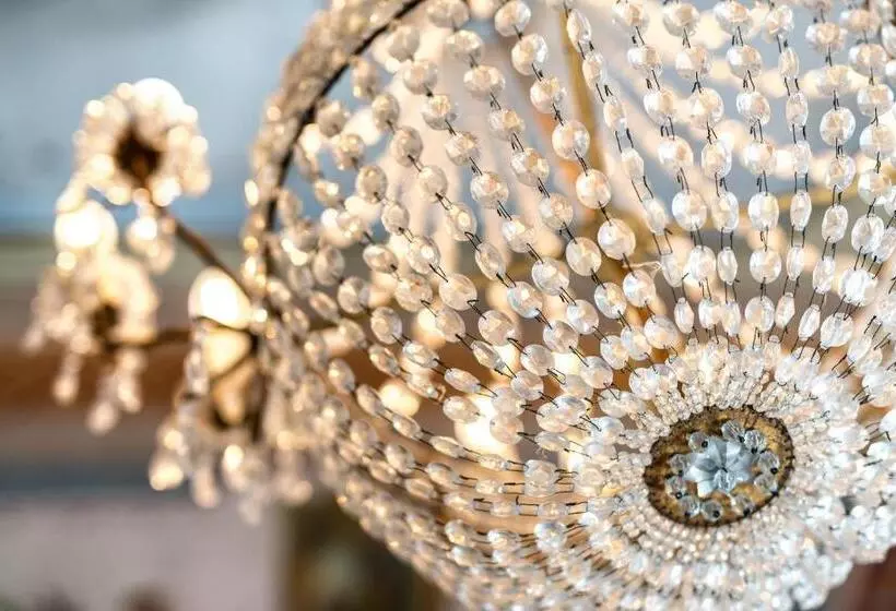 هتل Bellezza Suites