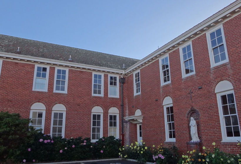 ホテル Burns Lodge At Holy Cross Centre