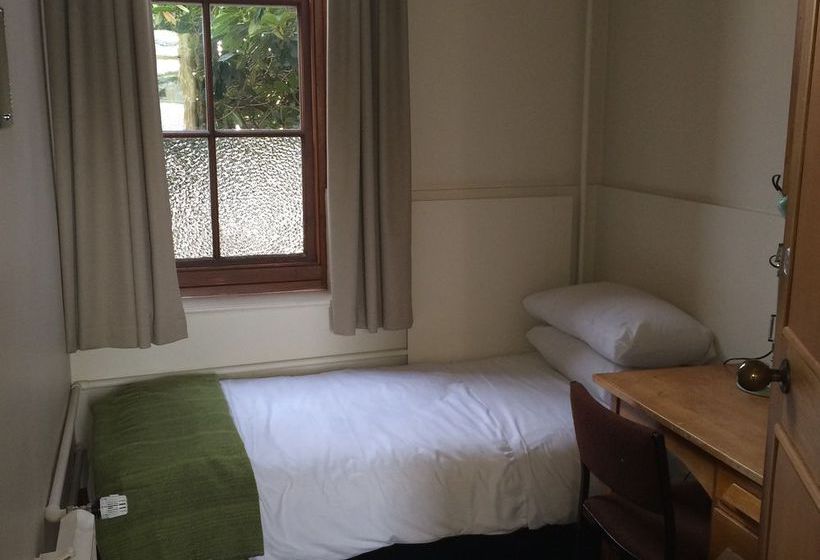 ホテル Burns Lodge At Holy Cross Centre