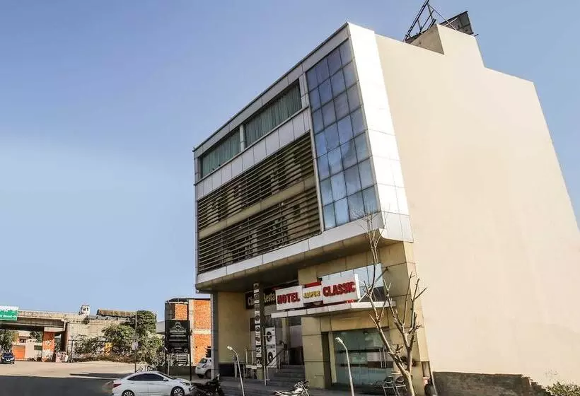 Collection O Hotel Shani Classic