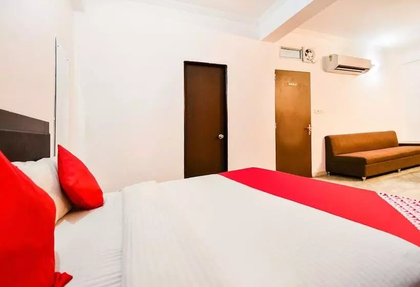 Collection O Hotel Shani Classic