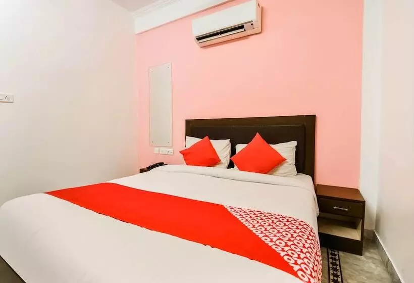 Collection O Hotel Shani Classic