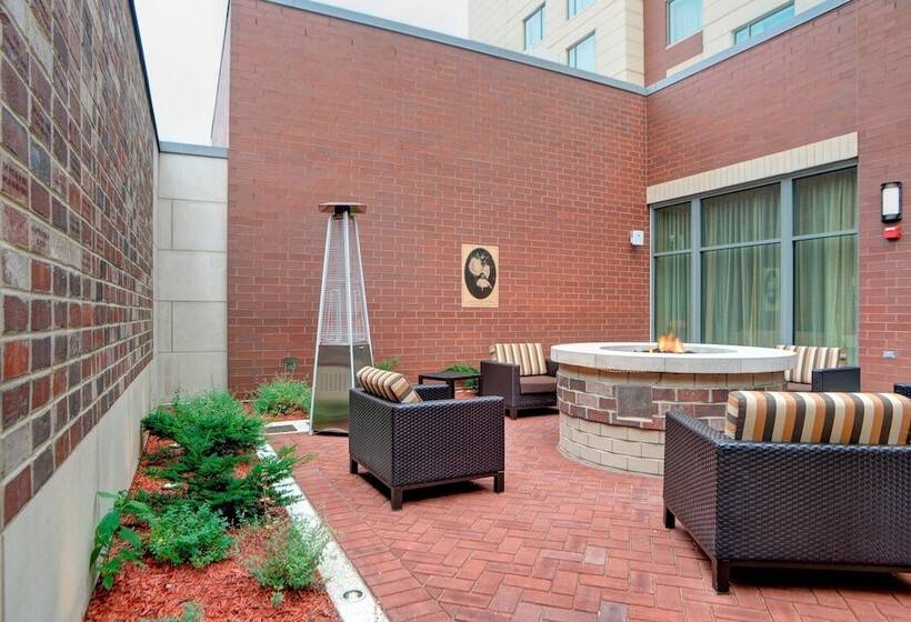 호텔 Courtyard By Marriott Muncie At Horizon Convention Center