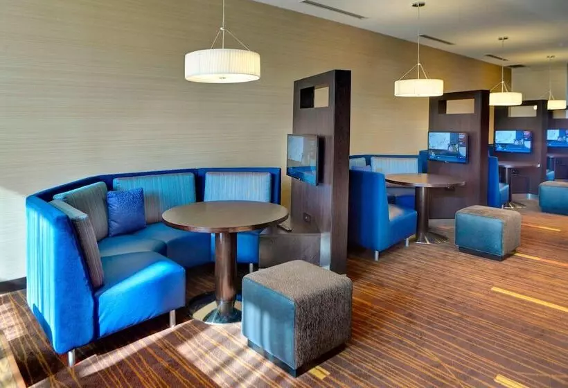 호텔 Courtyard By Marriott Muncie At Horizon Convention Center