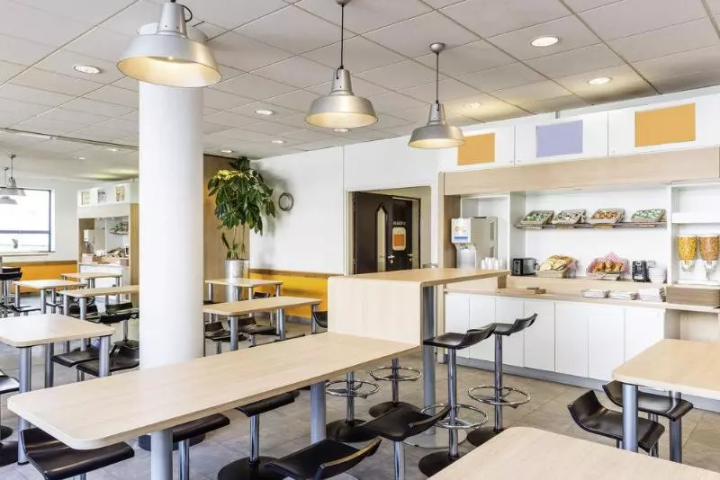 בית מלון כפרי F1 Paris Porte De Montreuil