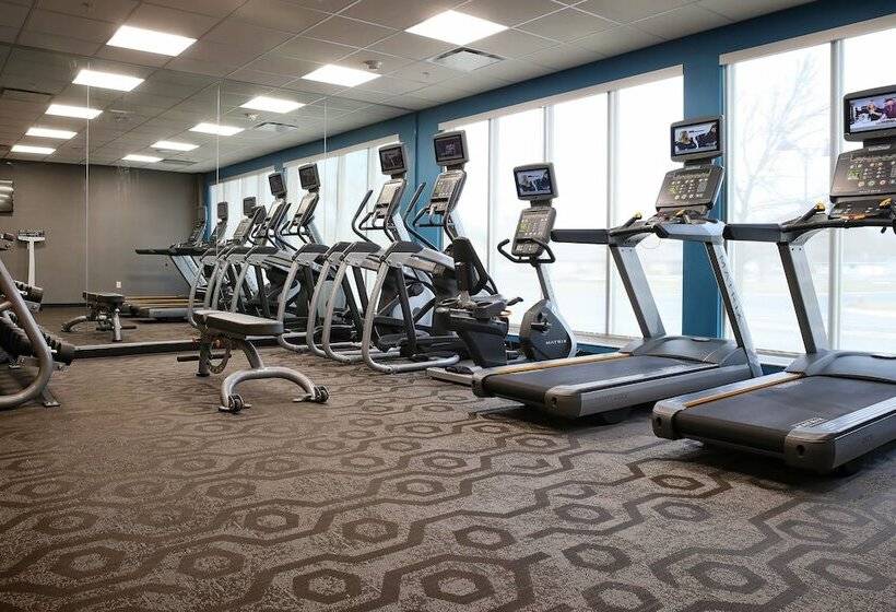 ホテル Fairfield Inn & Suites By Marriott Madison Verona