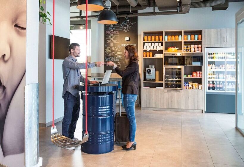 בית מלון כפרי Ibis Budget Lausanne Bussigny