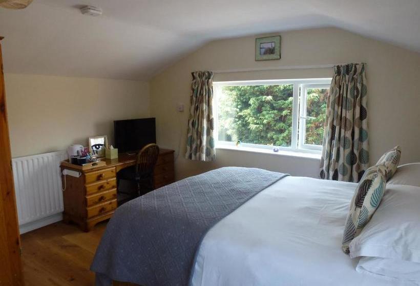 Отель Manor Farm Stay