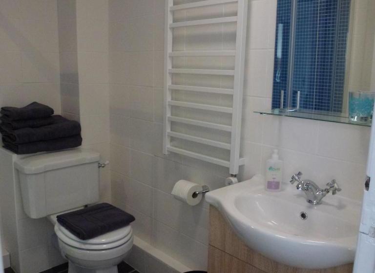 Отель Manor Farm Stay