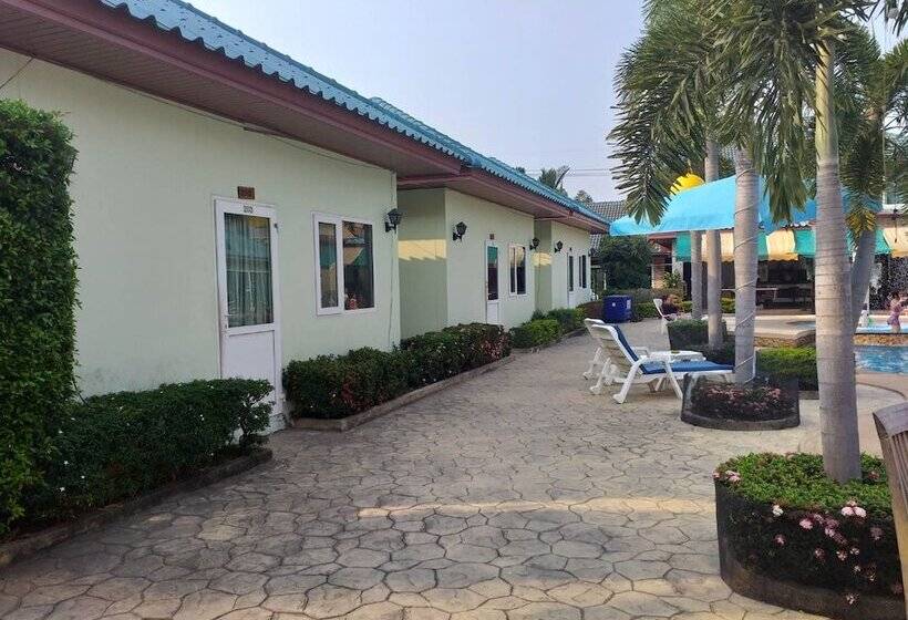 Отель Ponderosa Resort