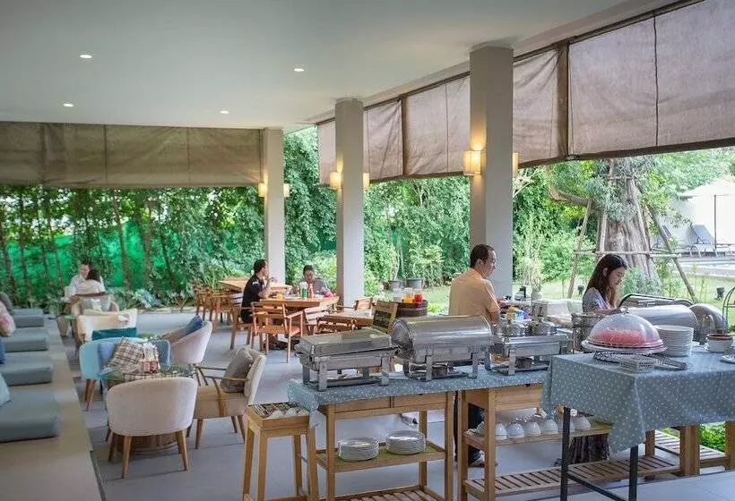 Hotelli Prairie Hills Resort