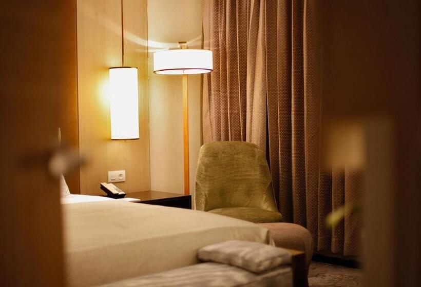 Tangla Hotel Brussels