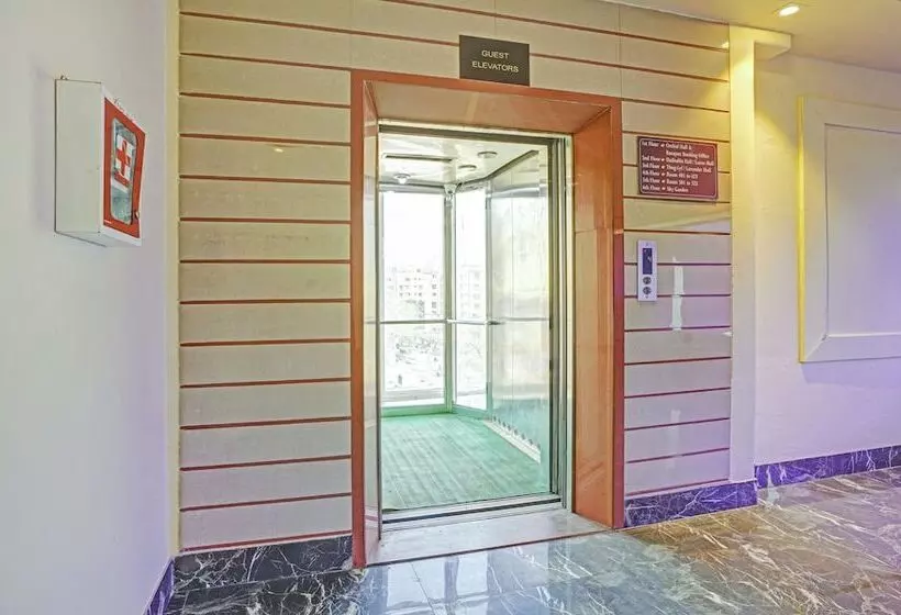Hotelli Treebo De Grandeur Anand Nagar