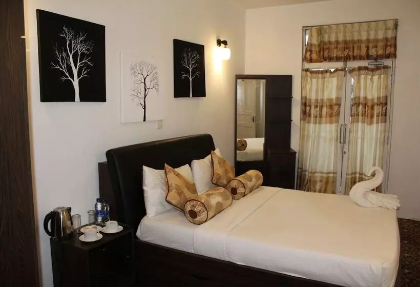 La Cottage Boutique Hotel & Restaurant