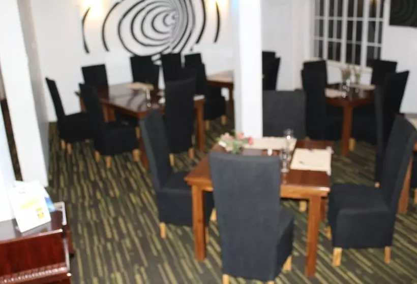 La Cottage Boutique Hotel & Restaurant