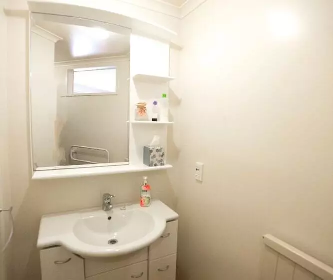 Oamaru House Bed And Breakfast