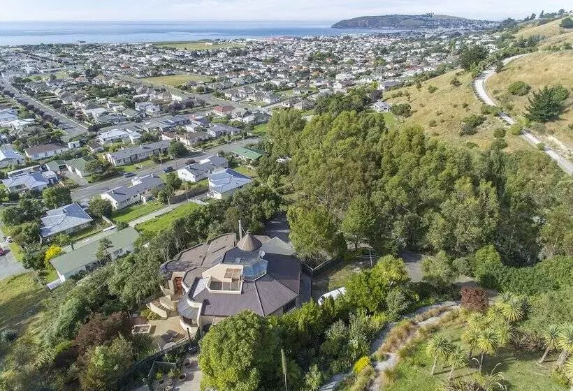 Oamaru House Bed And Breakfast