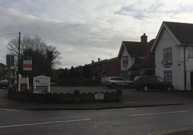 بنسيون Colnbrook Lodge Guest House