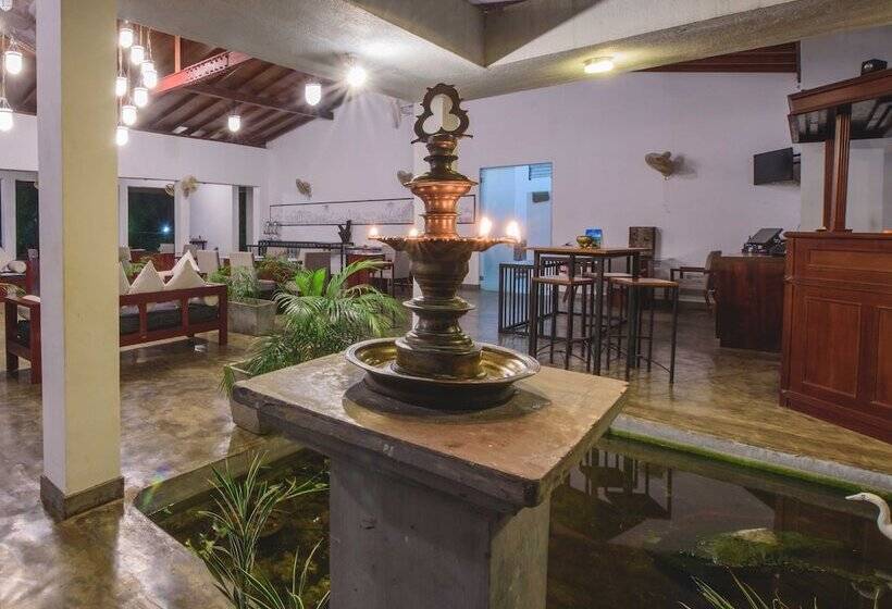 פנסיון Sigiriya Wewa Addara Hotel   Hotel By The Lake