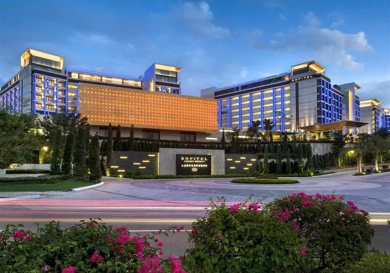 Sofitel Sanya Leeman Resort