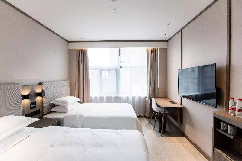 Hanting Hotel Shanghai Qingpu Huijin Road Metro Station