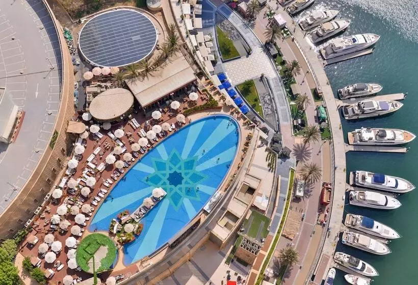 Address Dubai Marina Residences