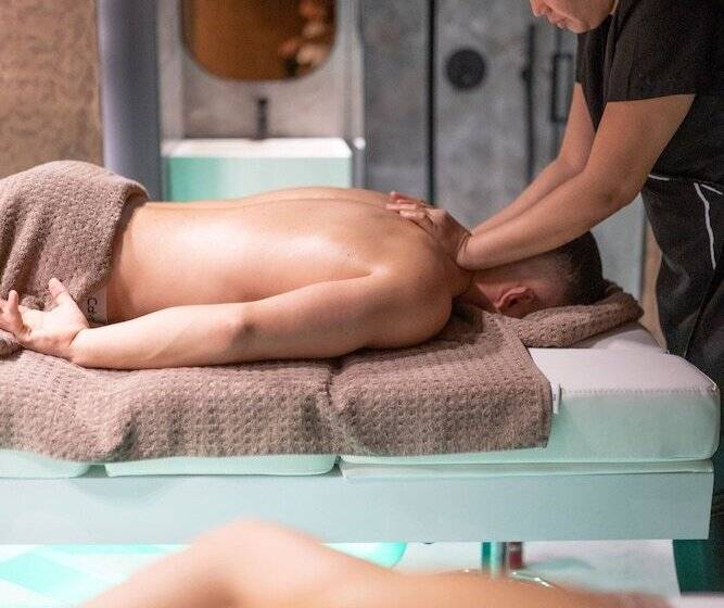 هتل Elisa Tirana, Affiliated By Meliá