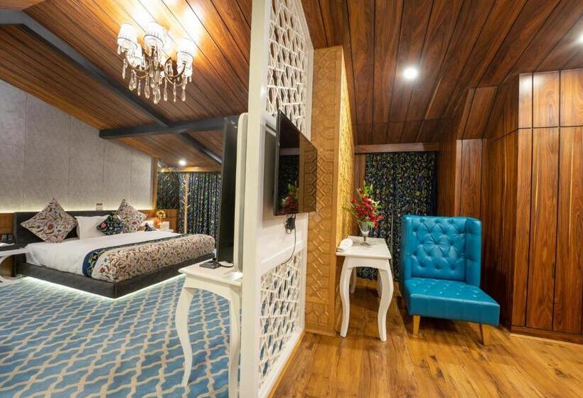 هتل Snow Land Srinagar