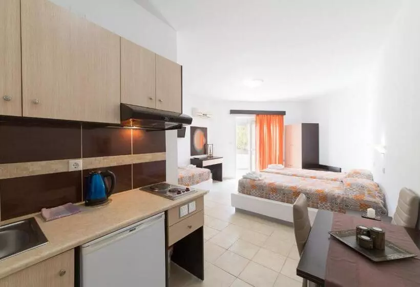 Anelia Boutique Studios & Apartments