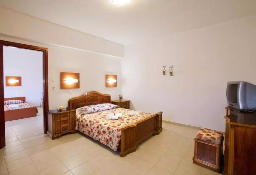 Anelia Boutique Studios & Apartments