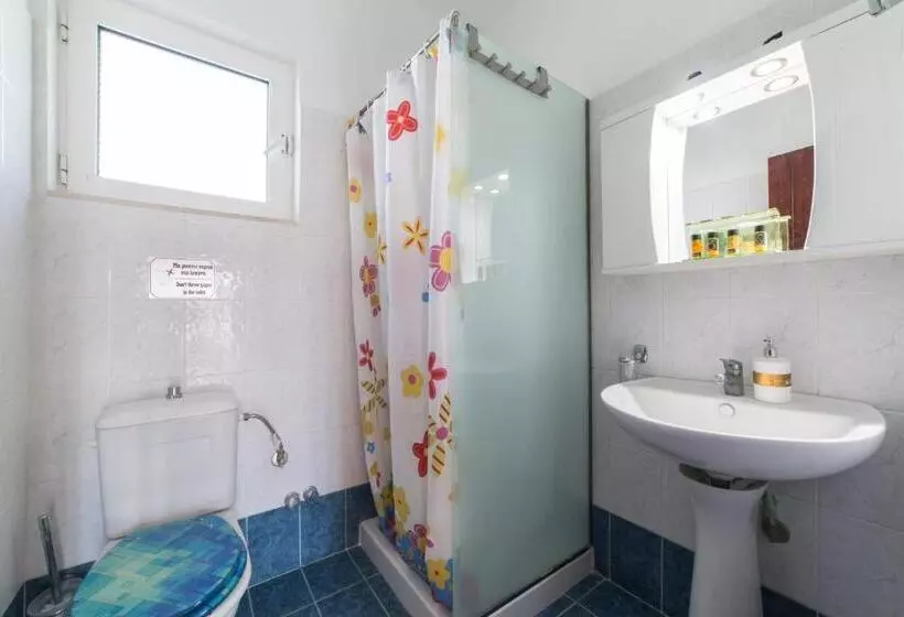 Anelia Boutique Studios & Apartments