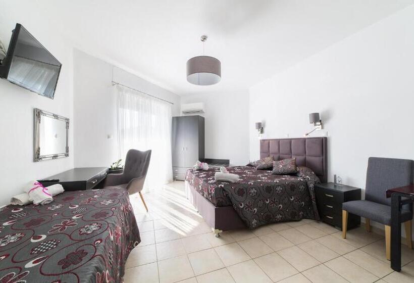 Anelia Boutique Studios & Apartments