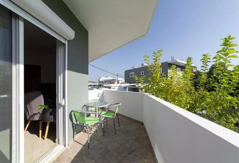 Anelia Boutique Studios & Apartments