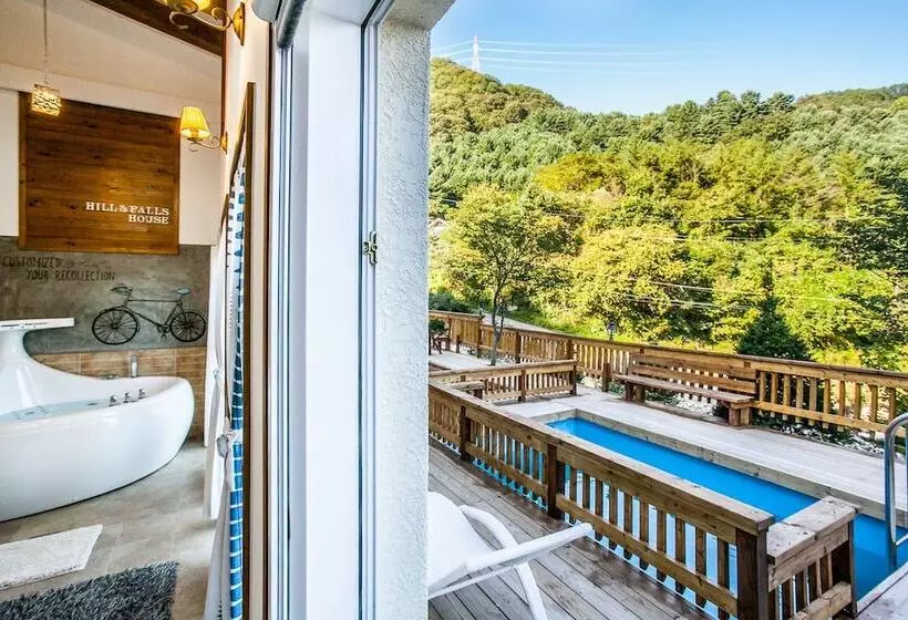 Hill & Falls House