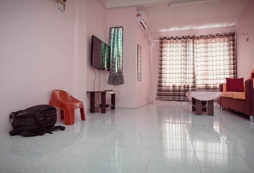 Holidayhome 45a Taman Desa Pangkor